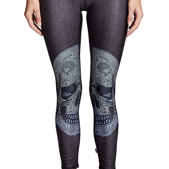 Scull Leggings by Zara Terez  ZT Performance - Picture 13 of 14